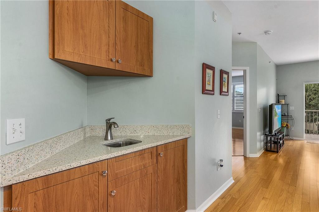 CLUBHOUSE VILLAS - Residential