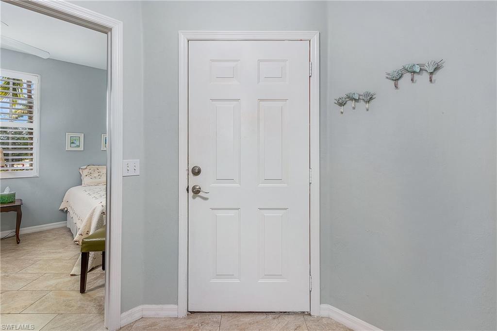 CLUBHOUSE VILLAS - Residential