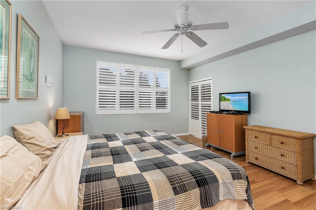 CLUBHOUSE VILLAS - Residential