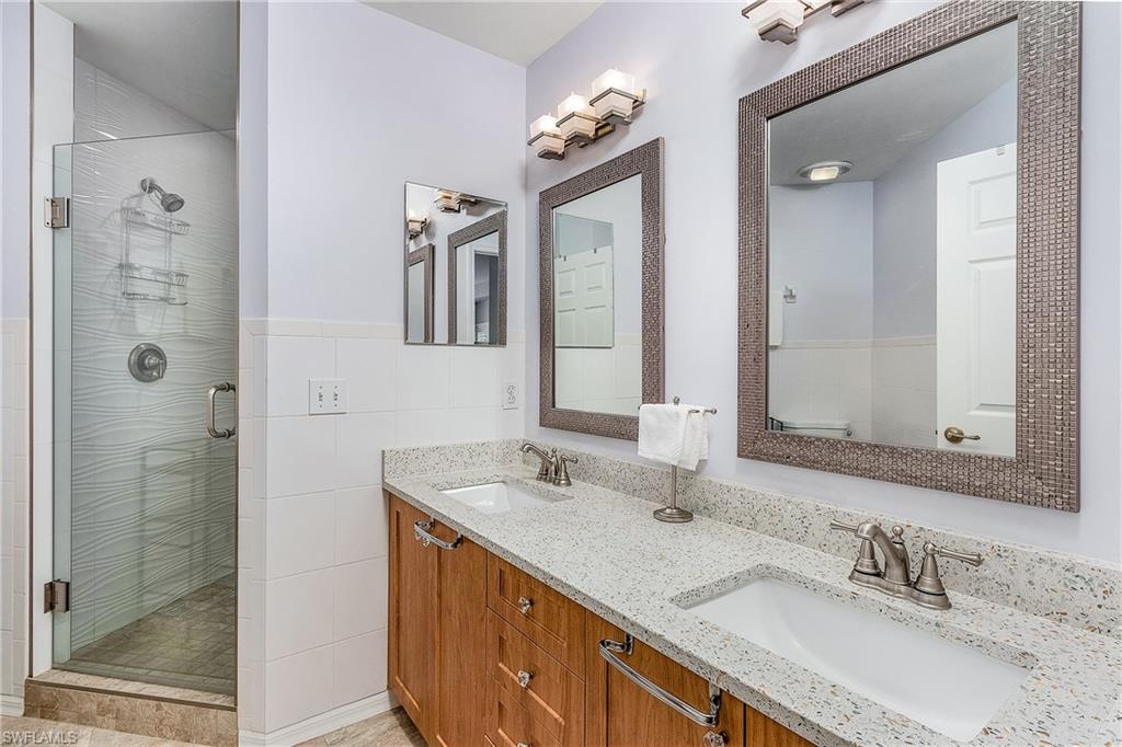 CLUBHOUSE VILLAS - Residential