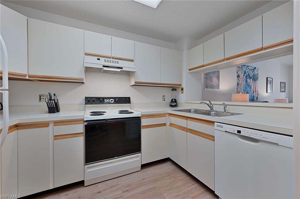 ARBOR TRACE - Residential