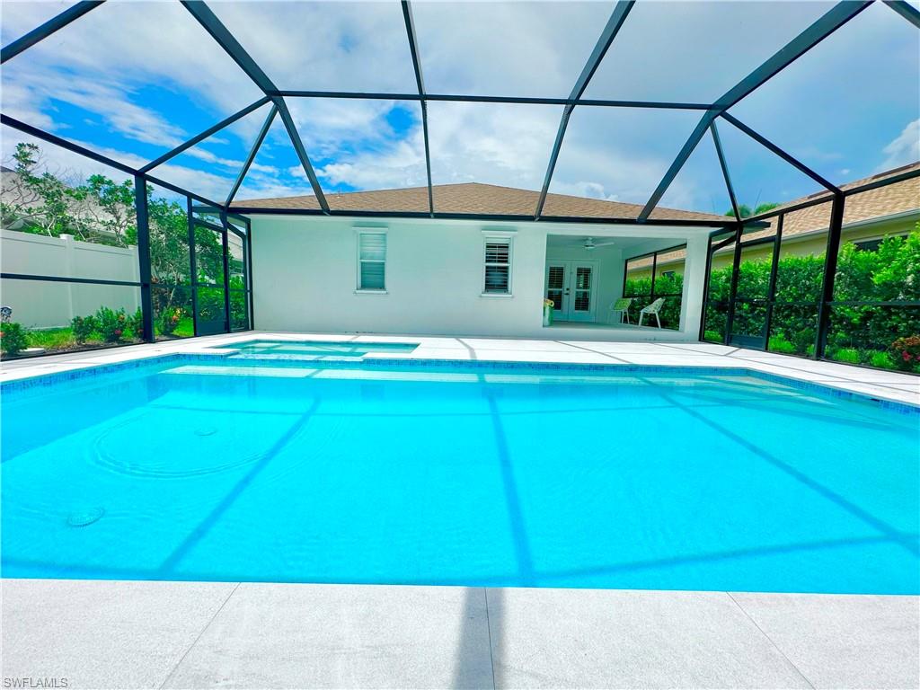 NAPLES PARK - Residential