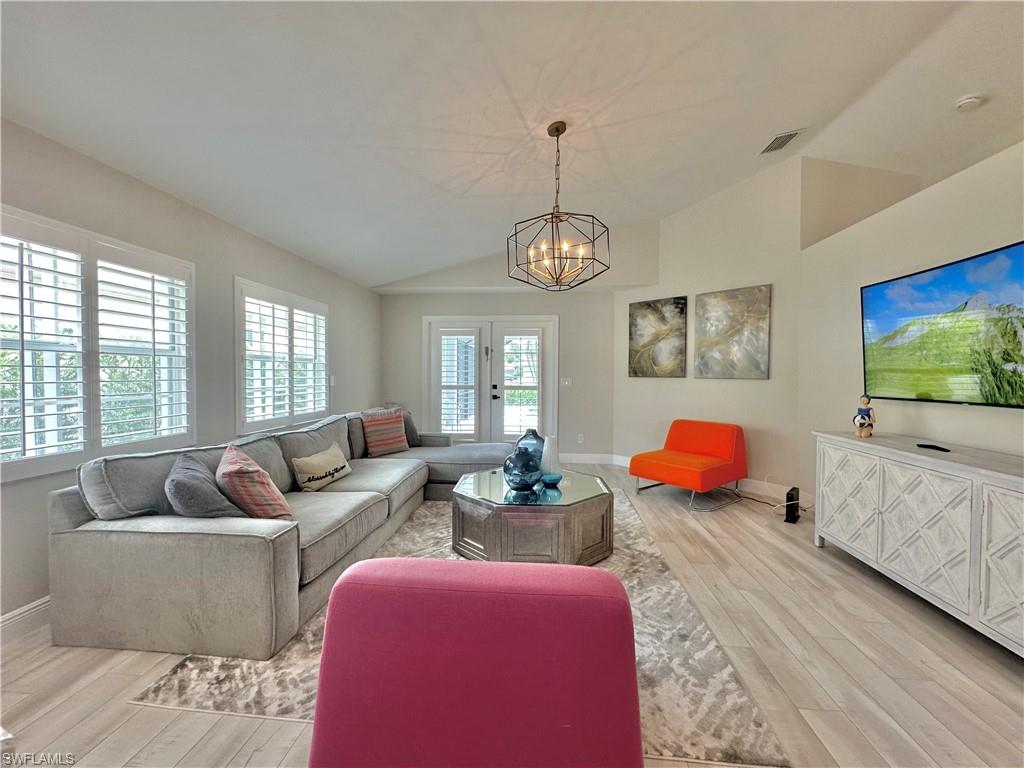 NAPLES PARK - Residential