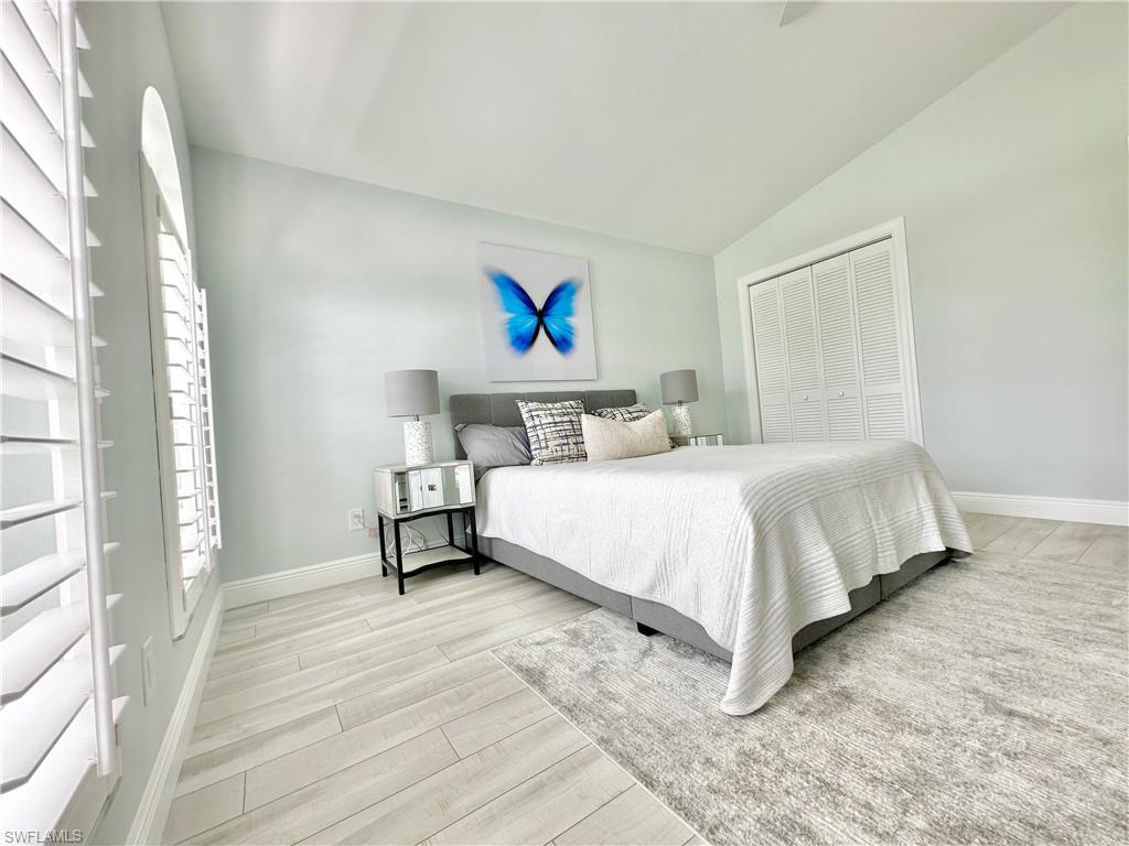 NAPLES PARK - Residential