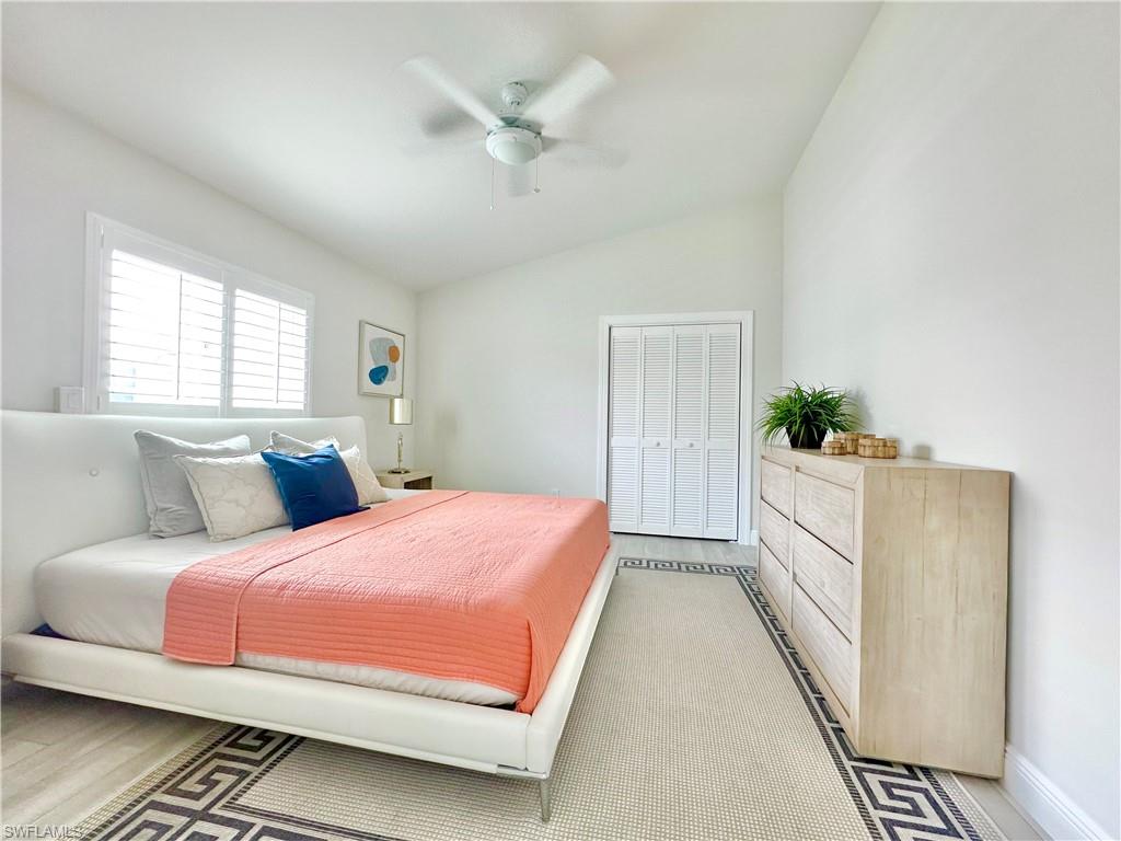 NAPLES PARK - Residential