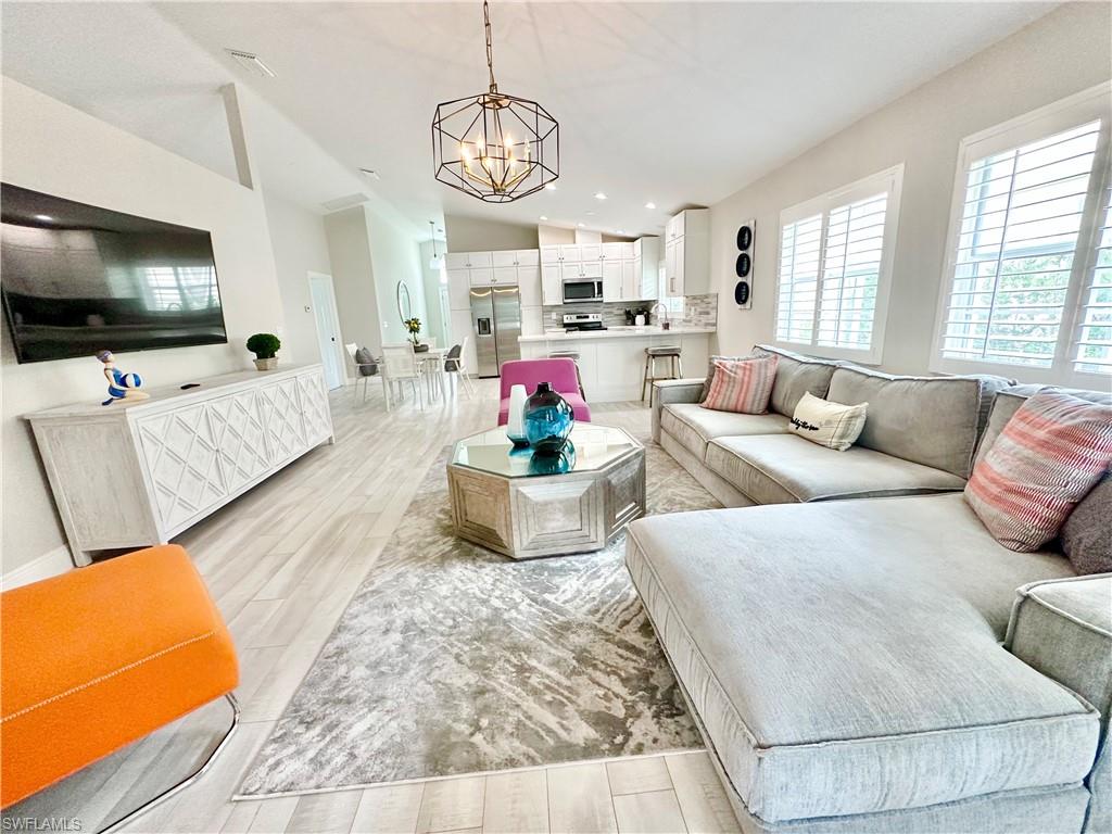 NAPLES PARK - Residential