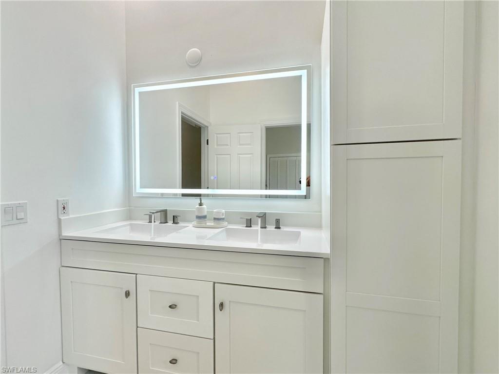 NAPLES PARK - Residential