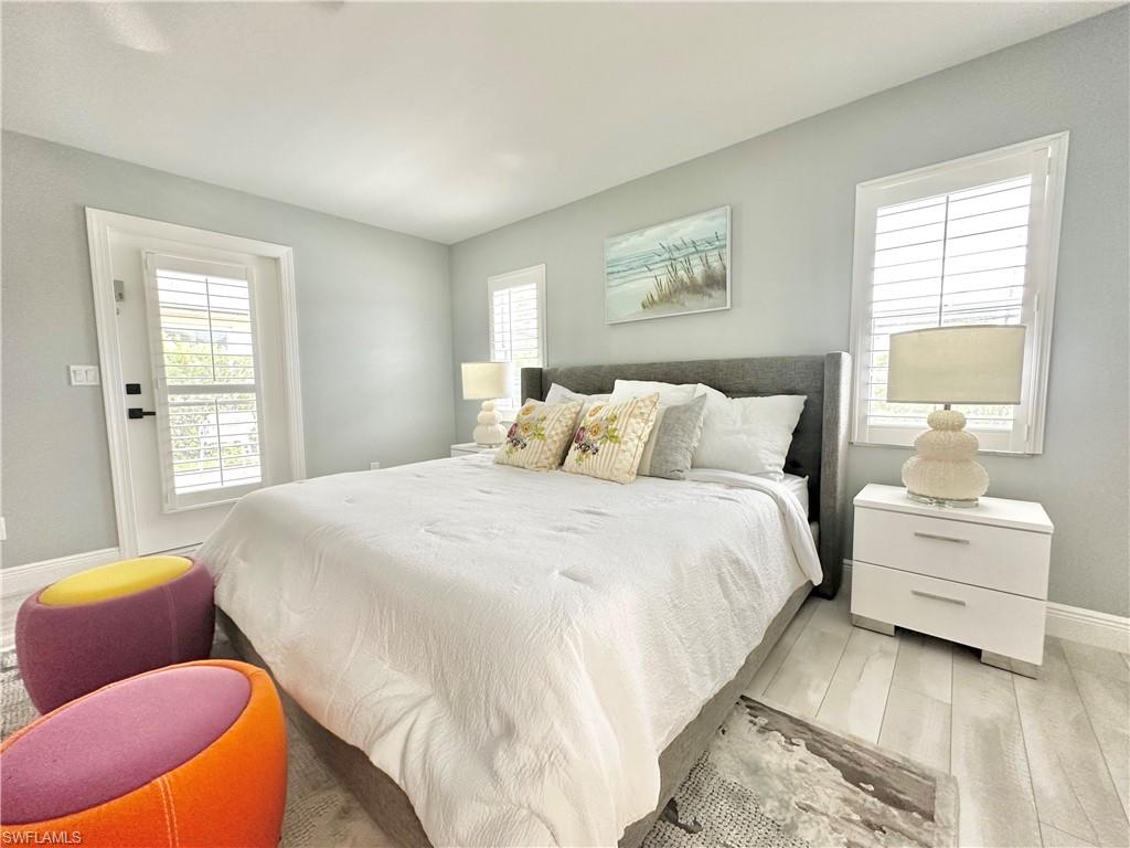 NAPLES PARK - Residential