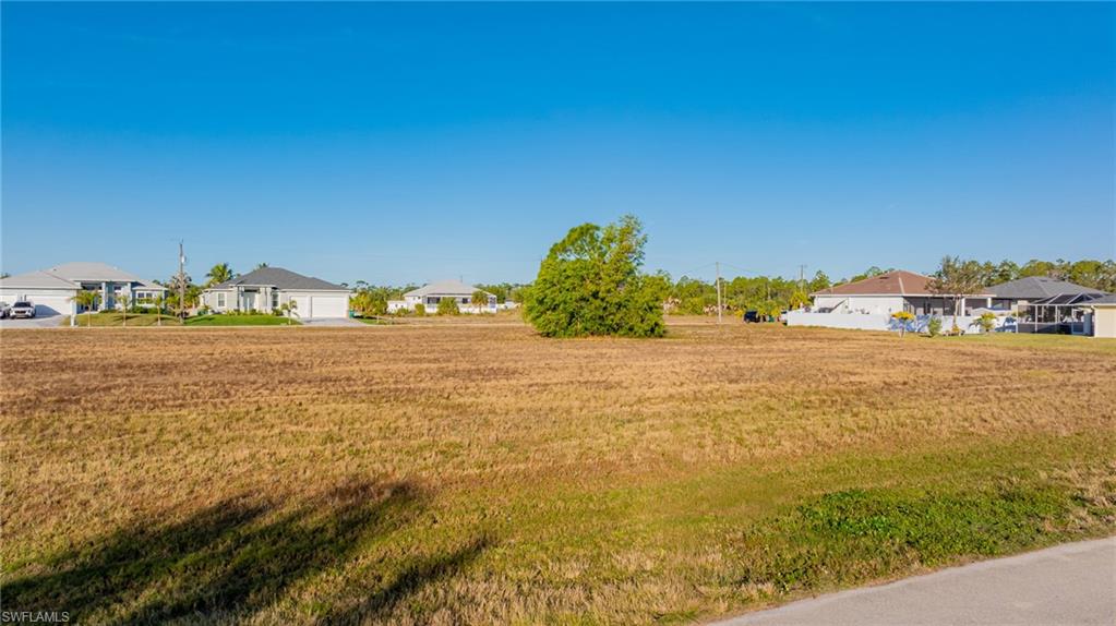 CAPE CORAL - Land