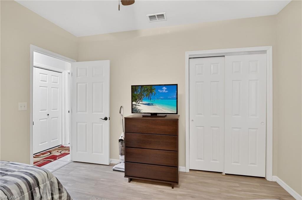 GOLFVIEW GOLF & RACQUET CLUB - Residential