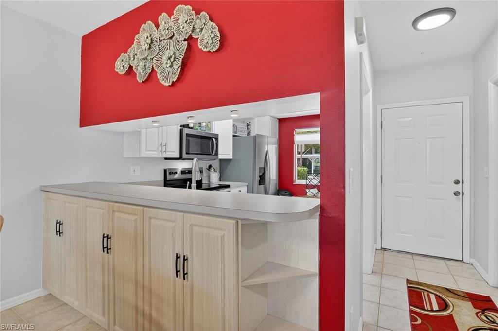 GOLFVIEW GOLF & RACQUET CLUB - Residential