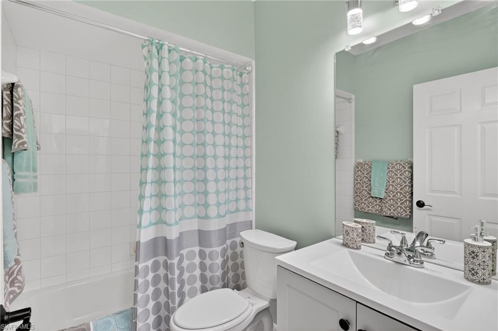 GOLFVIEW GOLF & RACQUET CLUB - Residential