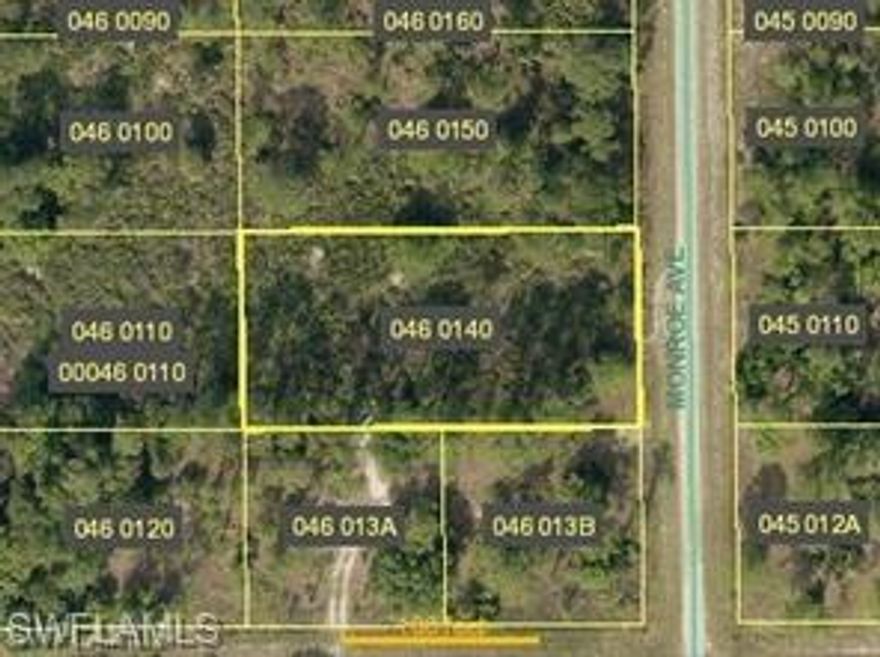 Excellent lot! 0.5 acres, 105x208. with many new constructions around. Road that connects to nearby ideal areas.