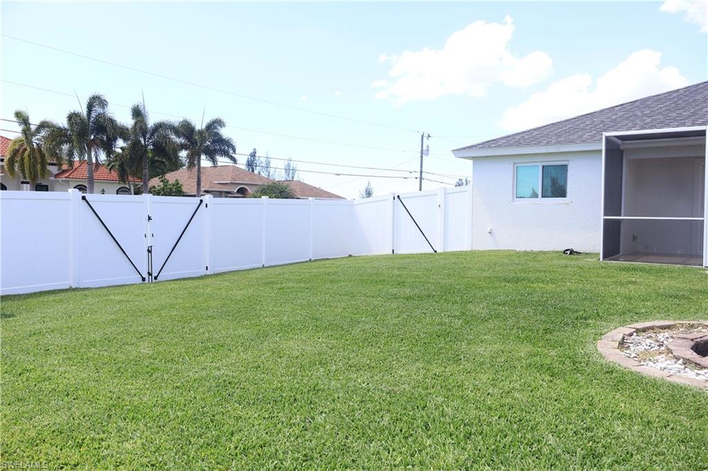 CAPE CORAL - Residential