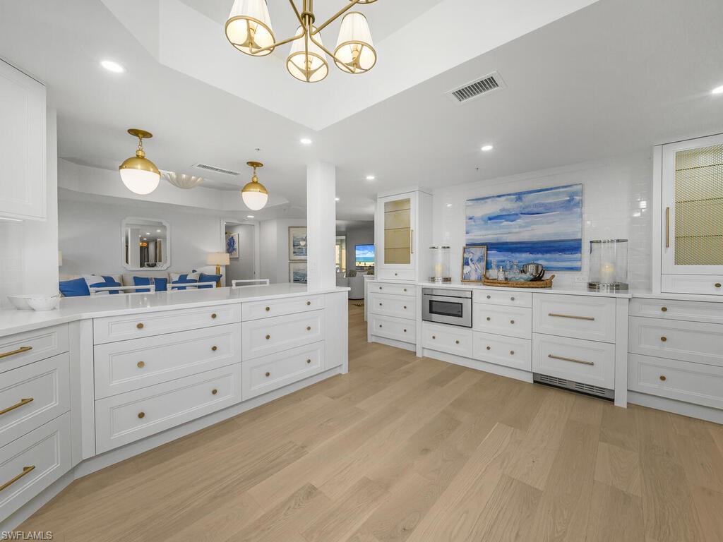 BRITTANY - Residential