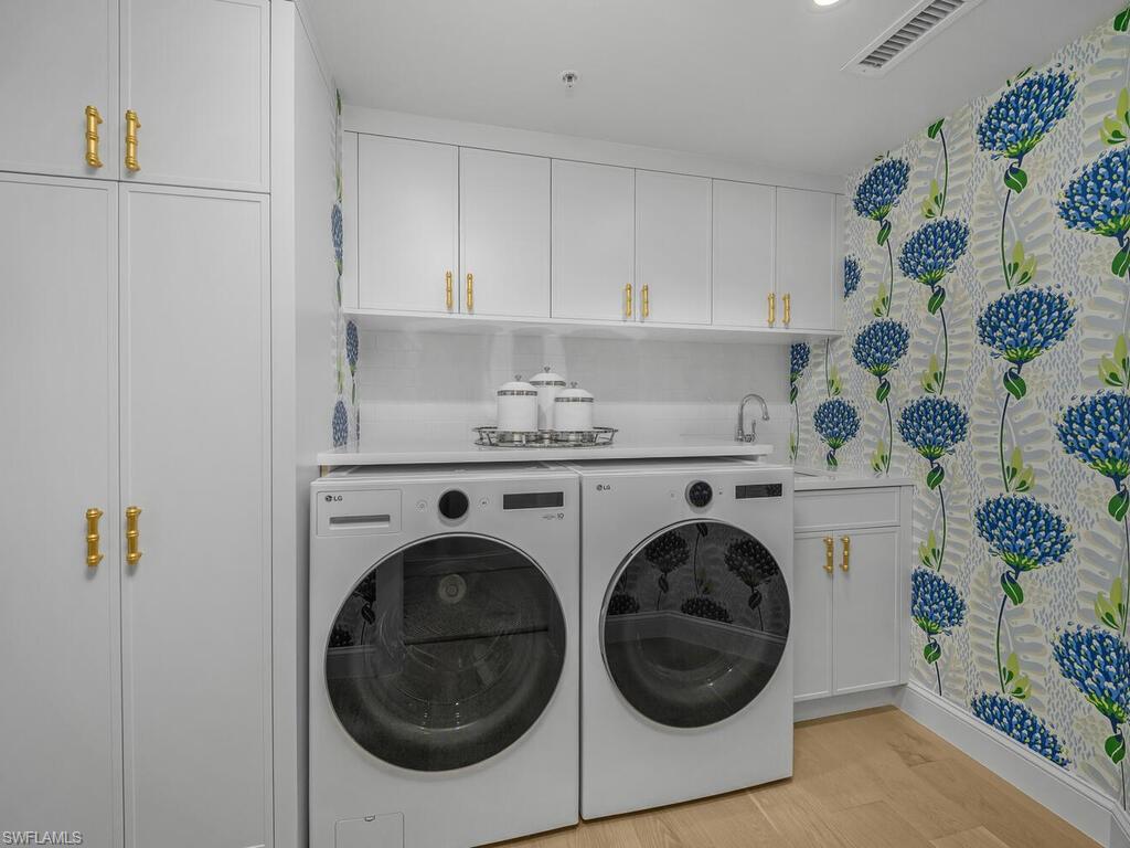 BRITTANY - Residential