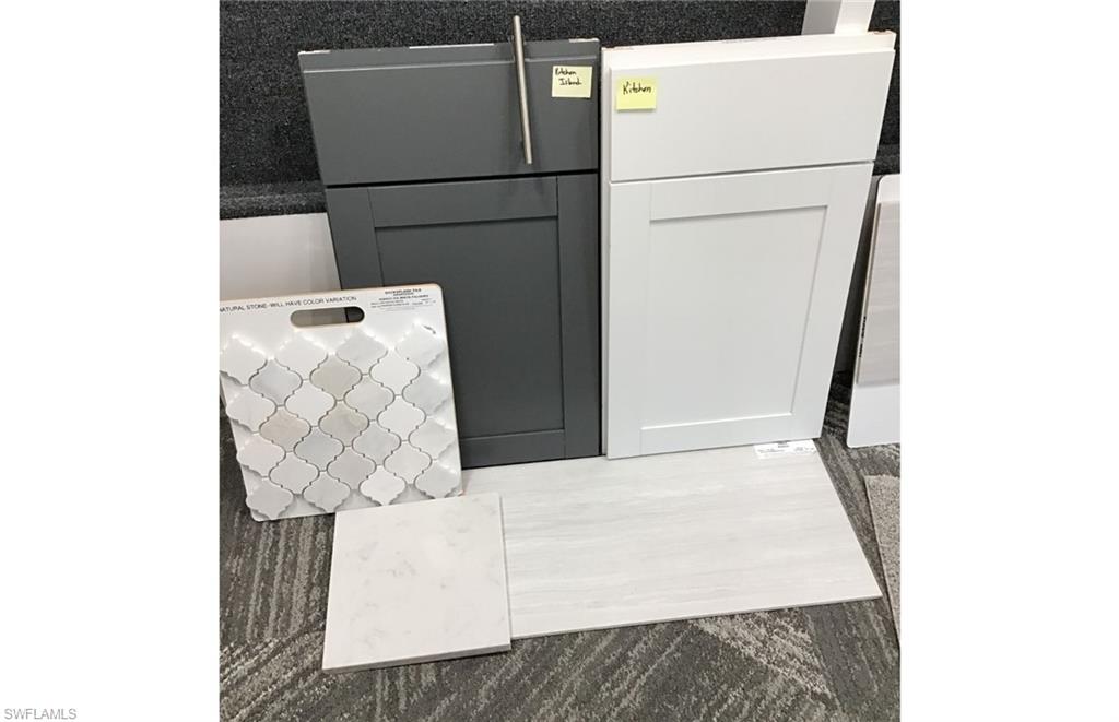 HAMPTON LAKES - Residential