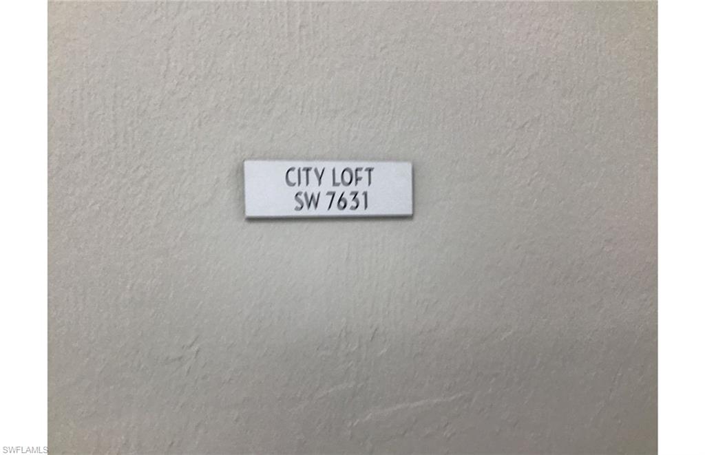 HAMPTON LAKES - Residential