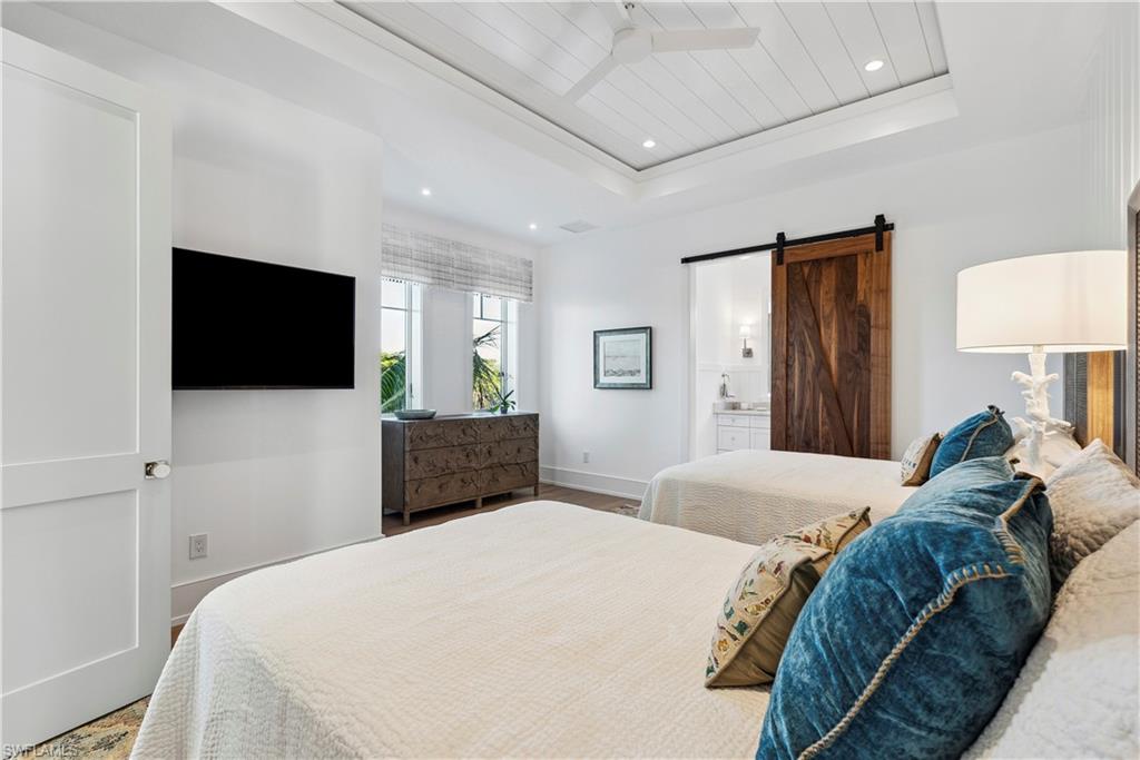 OLDE NAPLES - Residential