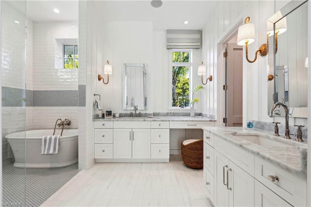 OLDE NAPLES - Residential