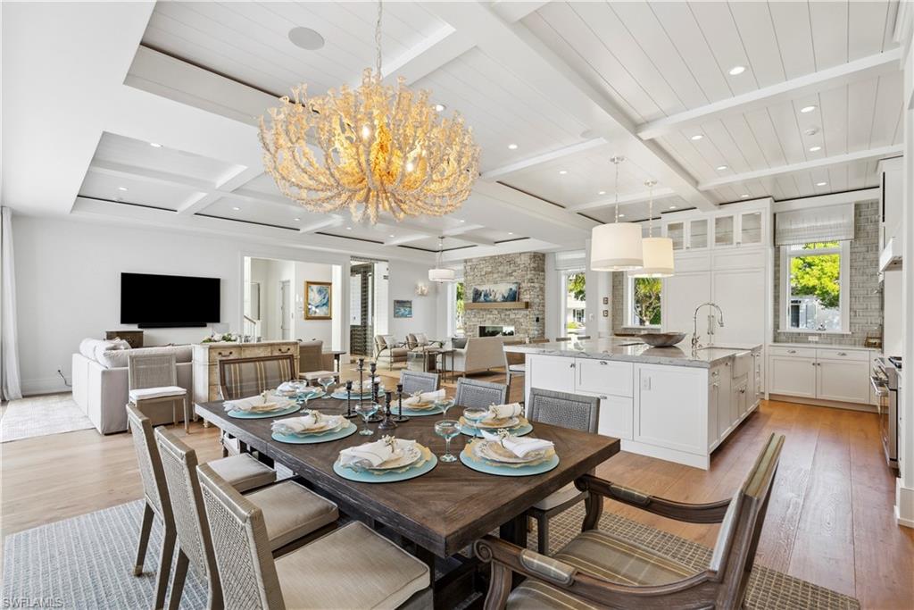 OLDE NAPLES - Residential