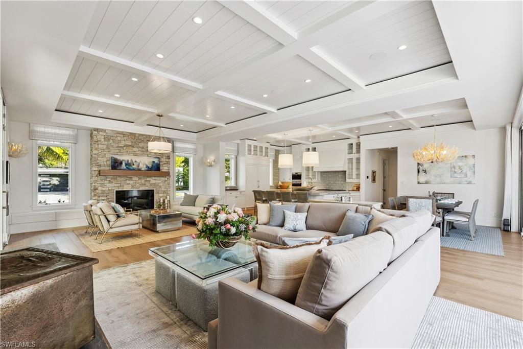 OLDE NAPLES - Residential