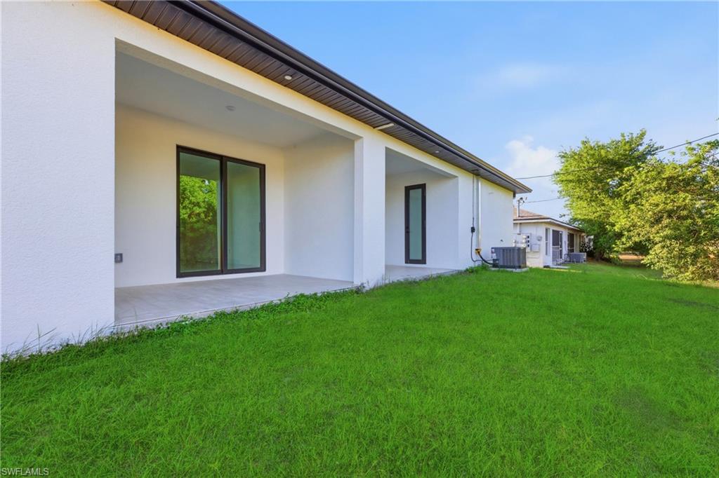 CAPE CORAL - Residential