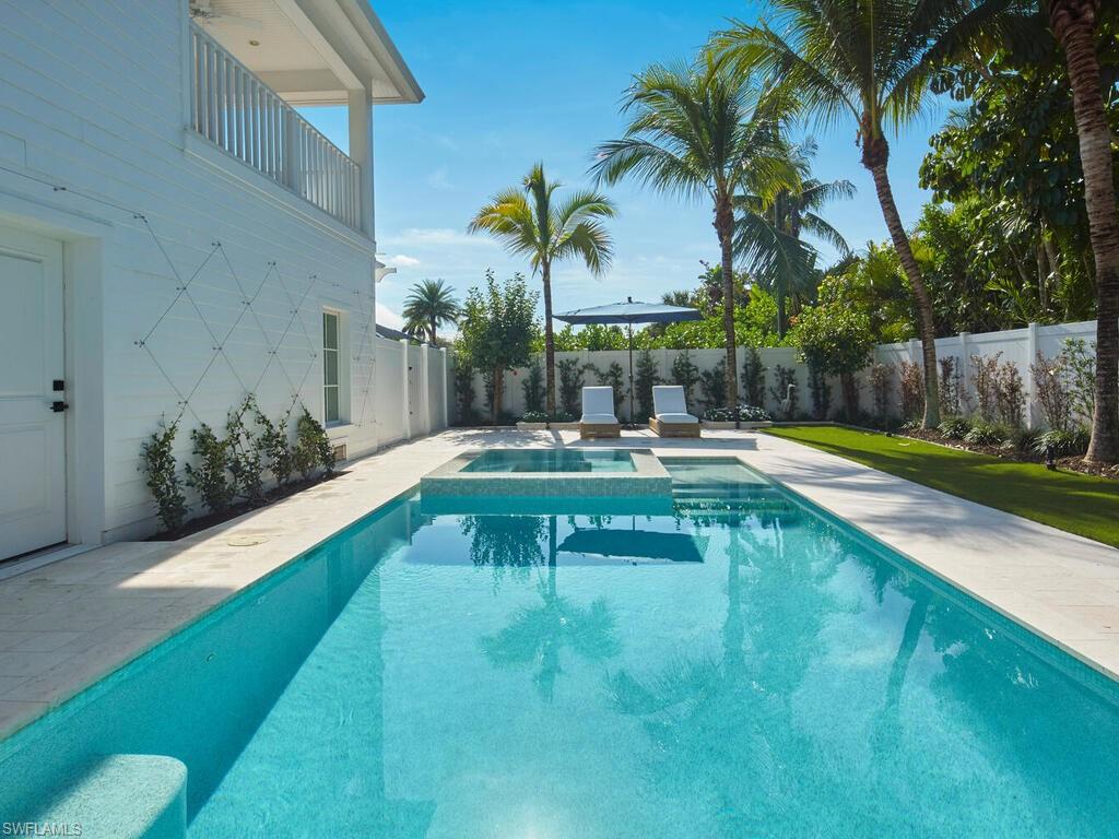 OLDE NAPLES - Residential