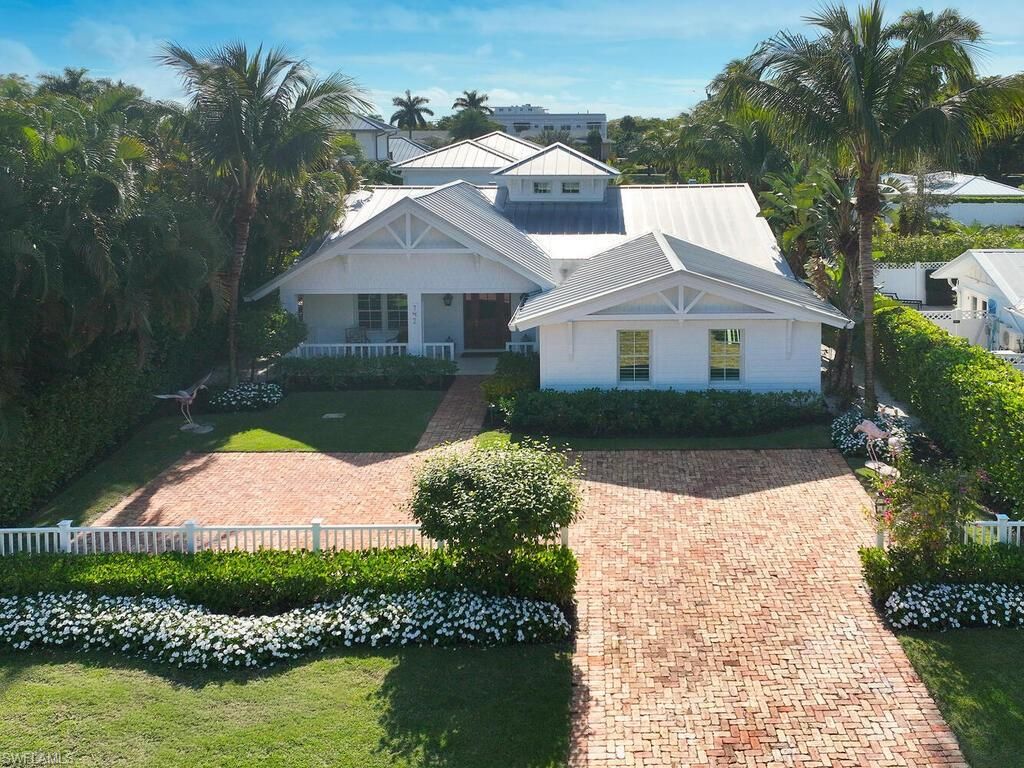 Photo of 742 11th AVE S, NAPLES, FL 34102 (MLS # 225081616)