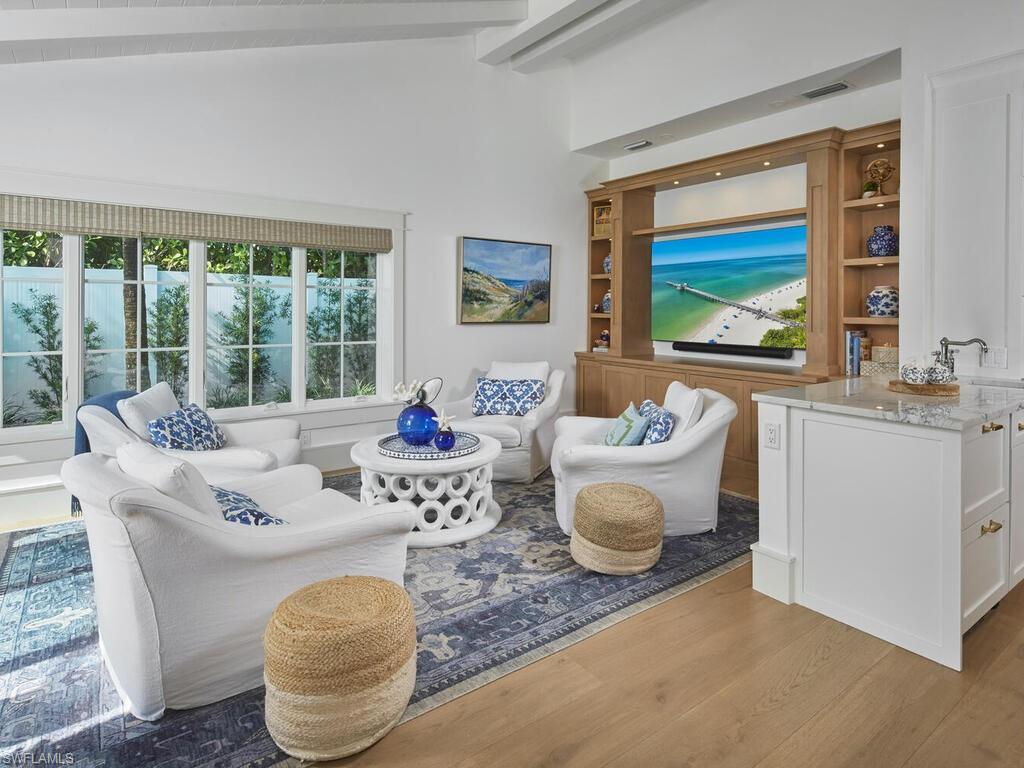 OLDE NAPLES - Residential