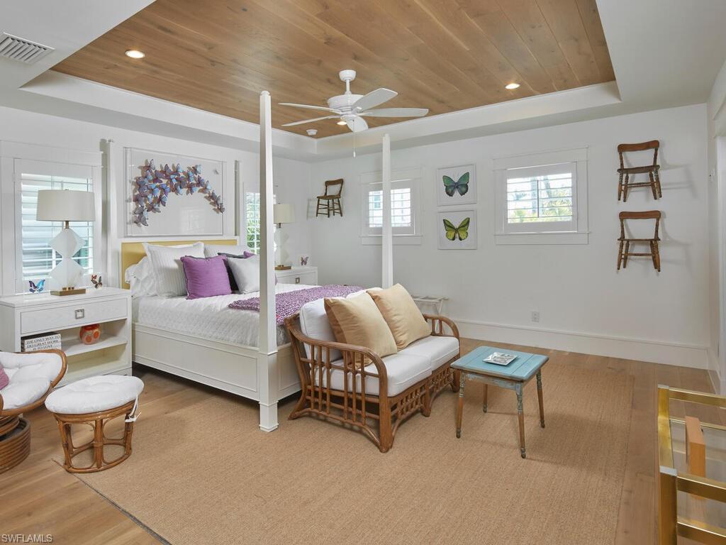 OLDE NAPLES - Residential