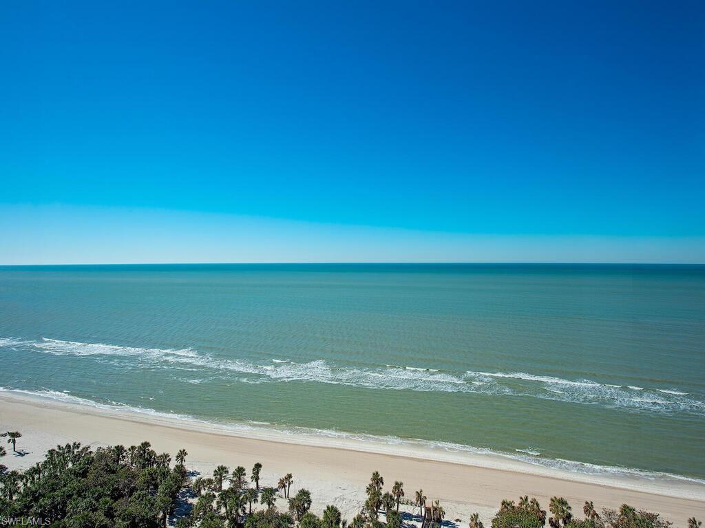 CARLYSLE AT BAY COLONY - Residential