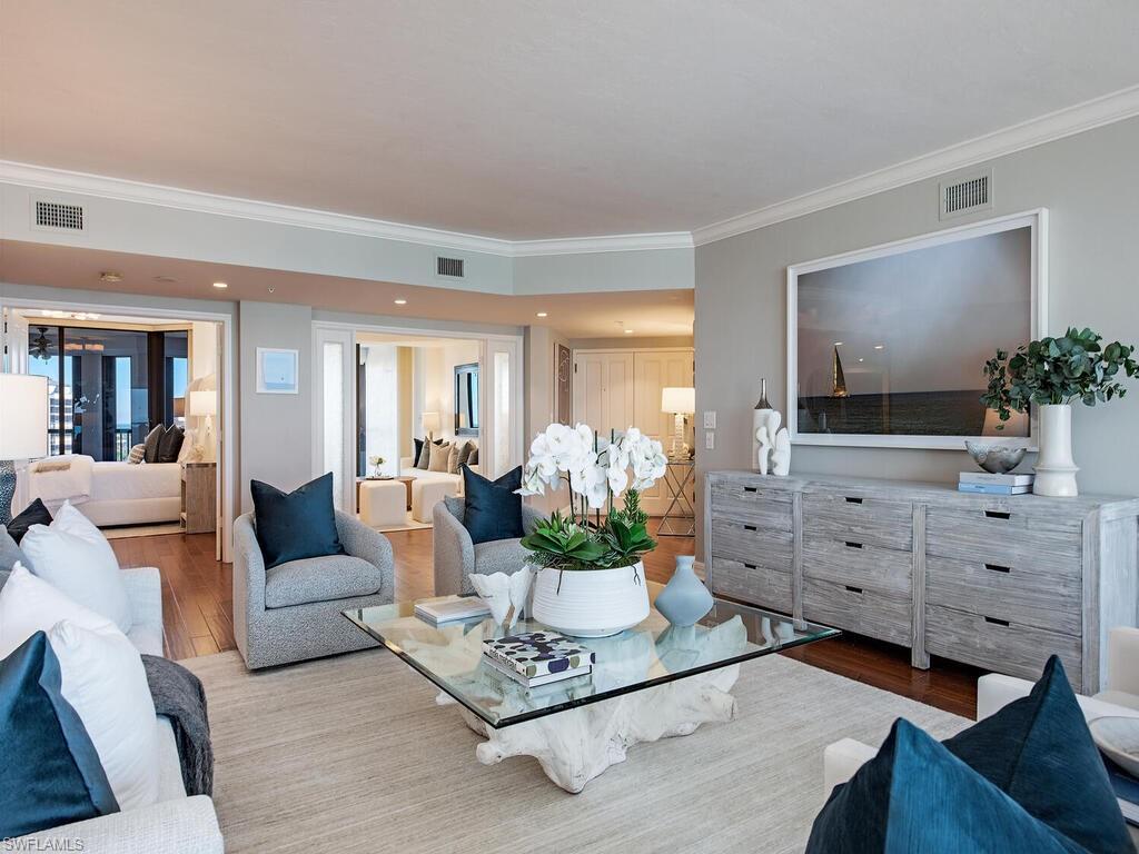 CARLYSLE AT BAY COLONY - Residential