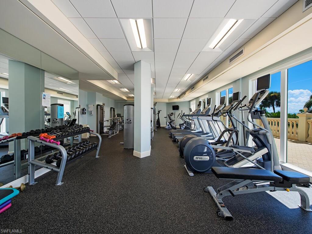 CARLYSLE AT BAY COLONY - Residential