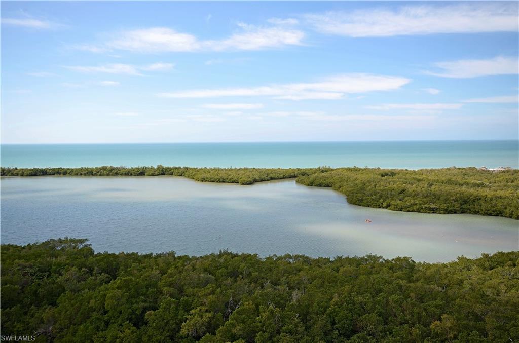 CARLYSLE AT BAY COLONY - Residential