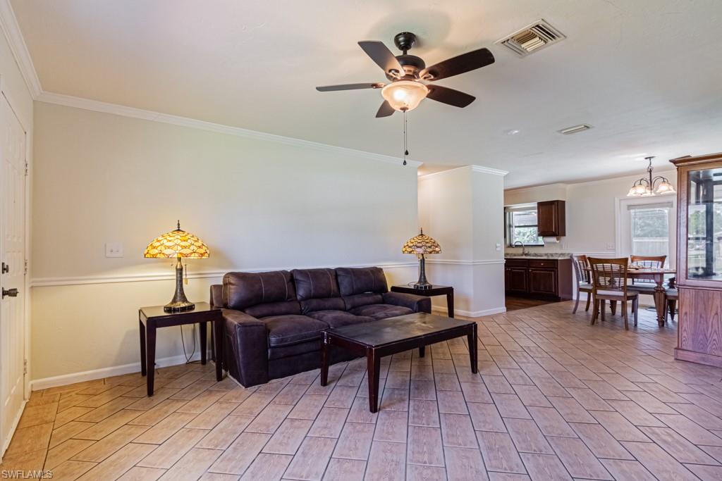 SAN CARLOS PARK - Residential