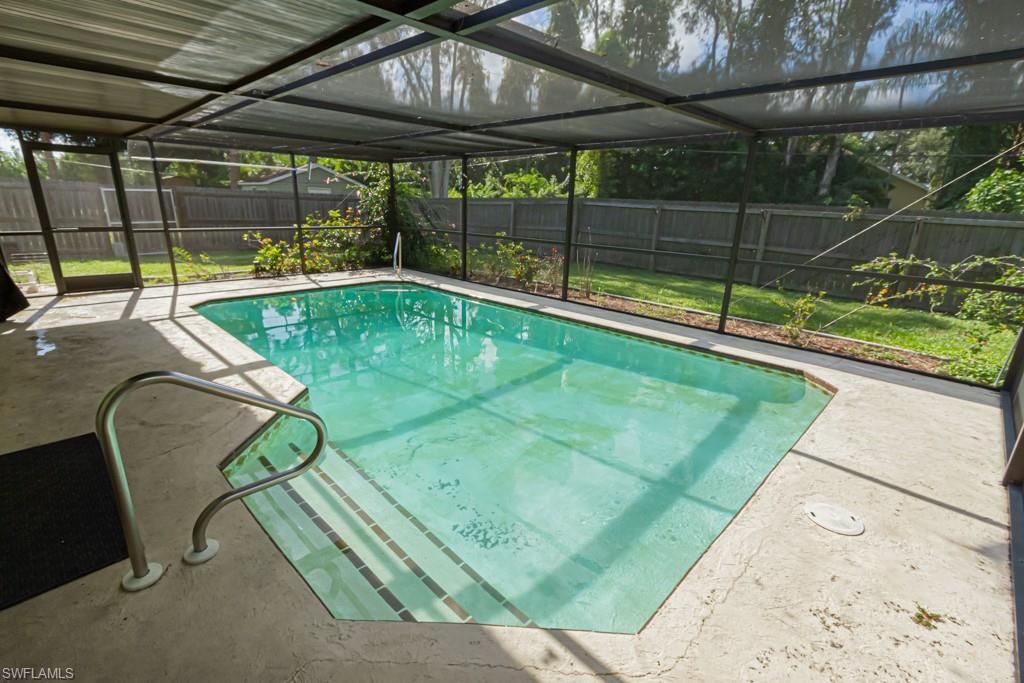 SAN CARLOS PARK - Residential