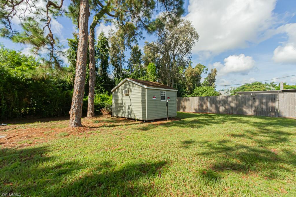 SAN CARLOS PARK - Residential