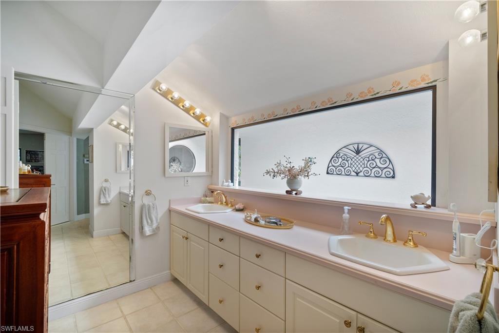 PINECREST AT PELICAN BAY - Residential