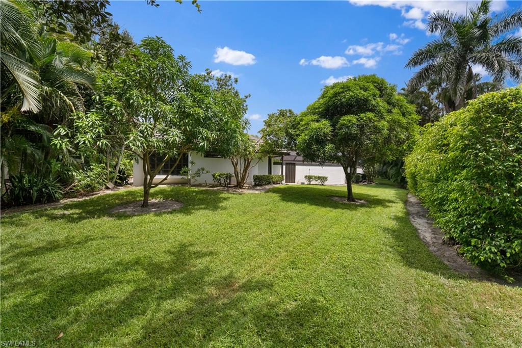 PINECREST AT PELICAN BAY - Residential