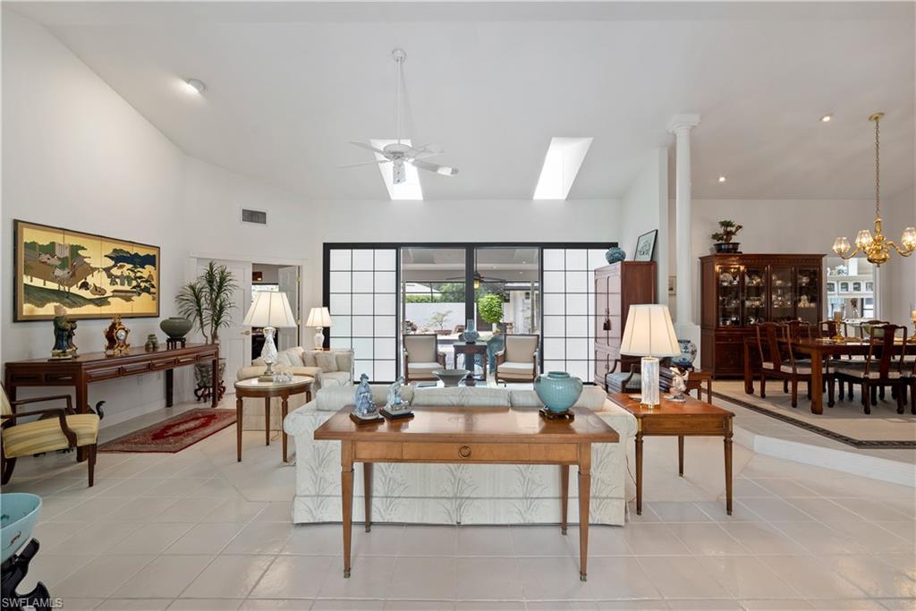 PINECREST AT PELICAN BAY - Residential