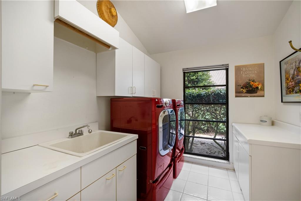 PINECREST AT PELICAN BAY - Residential