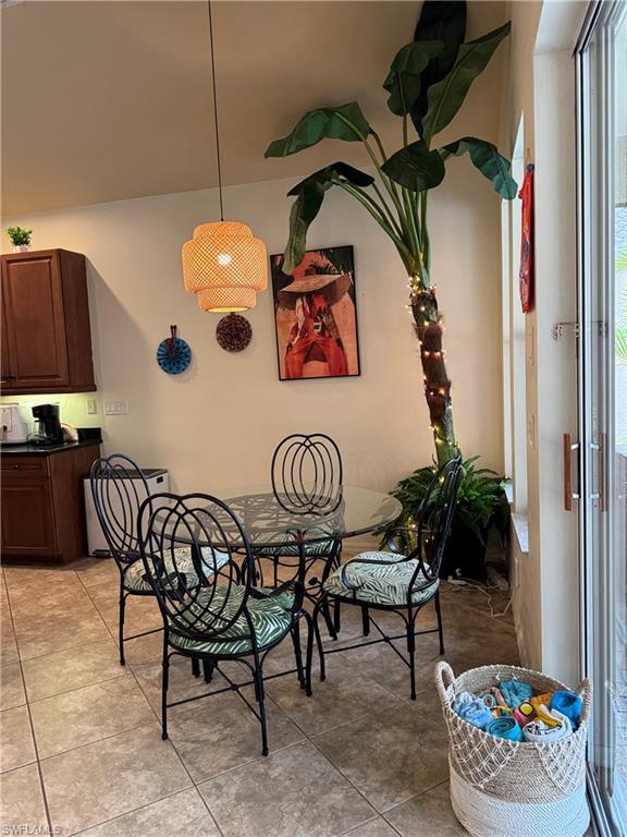 MOODY RIVER ESTATES - Residential Lease