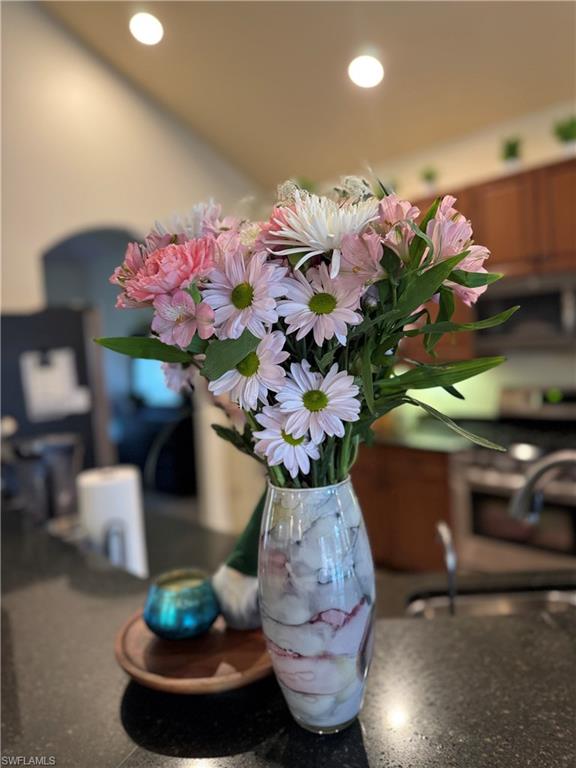 MOODY RIVER ESTATES - Residential Lease