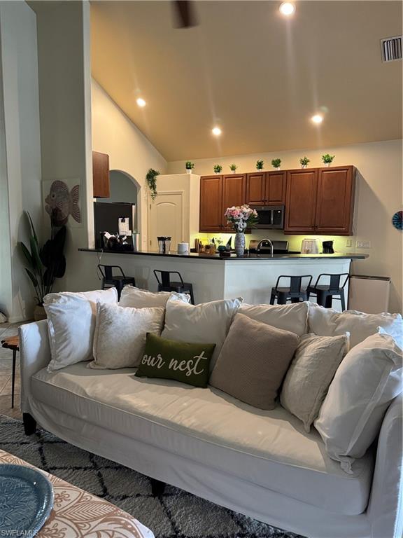 MOODY RIVER ESTATES - Residential Lease