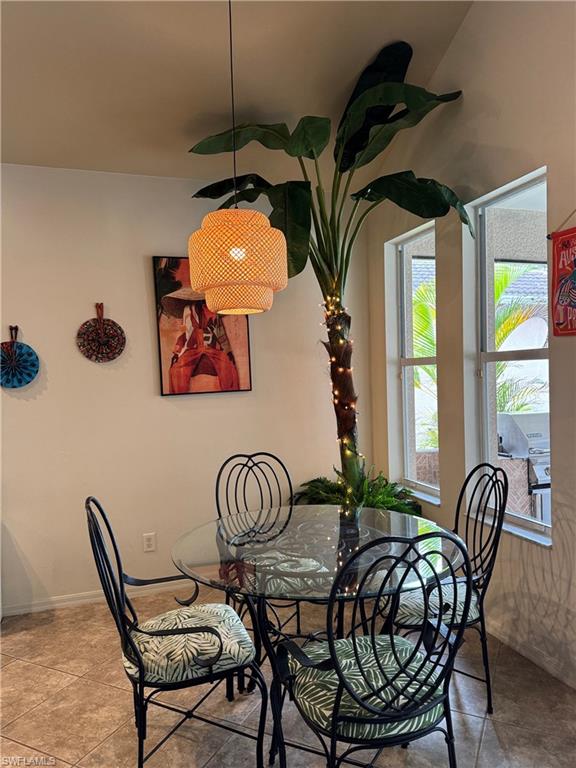 MOODY RIVER ESTATES - Residential Lease