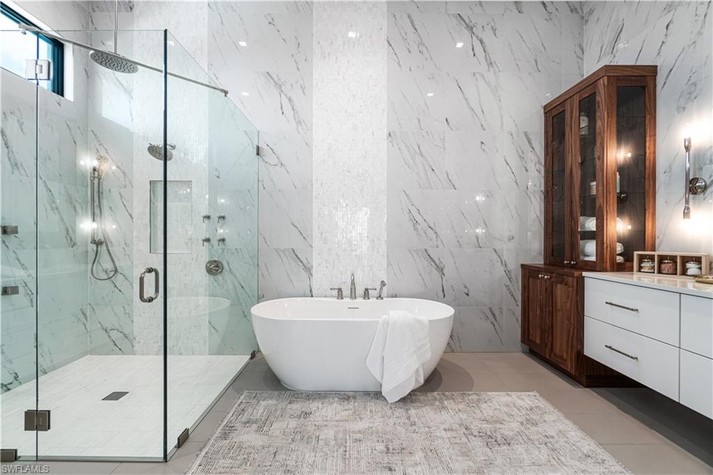 BONITA BEACH - Residential