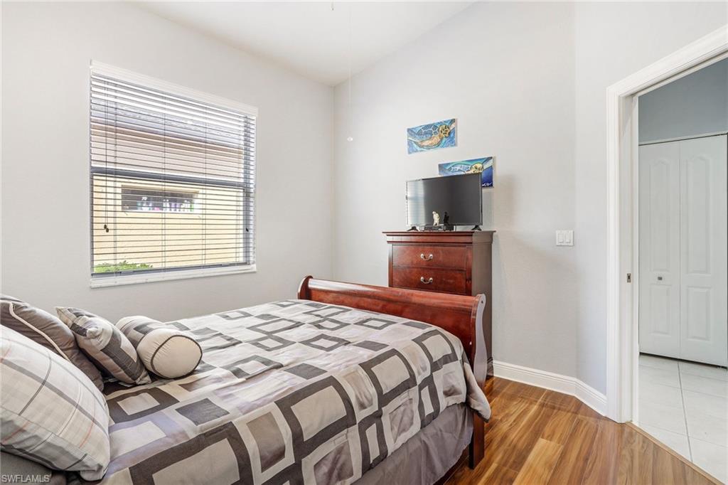 IBIS COVE - Residential