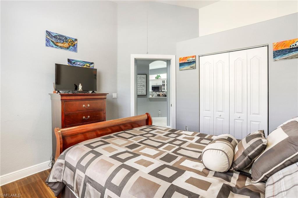 IBIS COVE - Residential