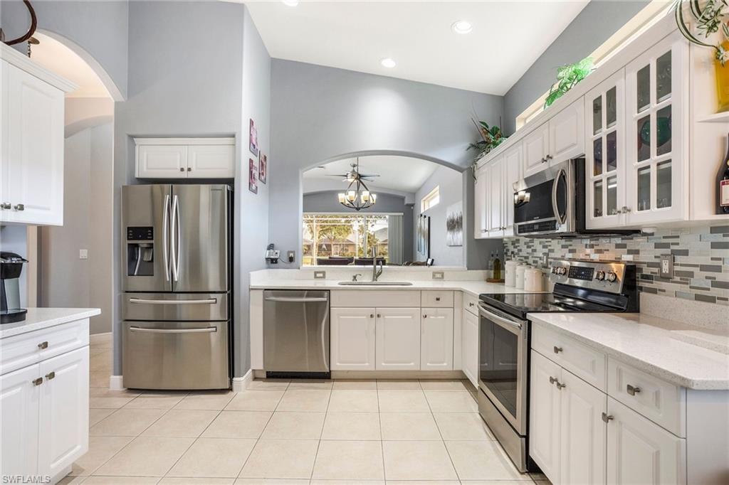 IBIS COVE - Residential